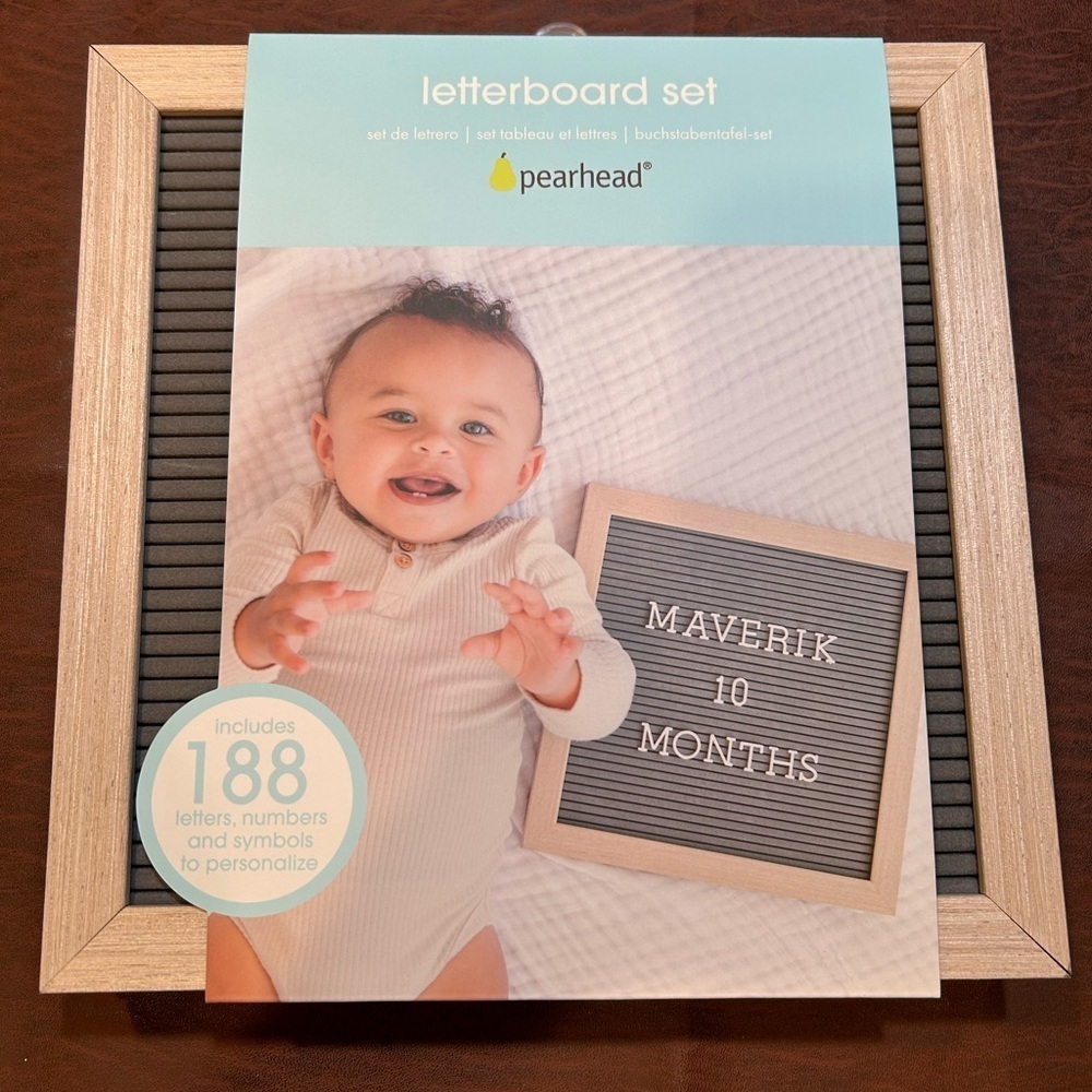 Pearhead Letterboard Set with 188 Characters, New in packaging!